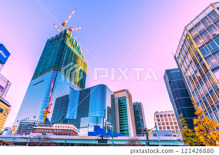 Tokyo cityscape in Japan - View of the redevelopment project of Nihonbashi 1-chome from the north end of Nihonbashi, Eve - December 24, 2024 121426880