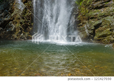 World Heritage Site "Shirakami Mountains" Anmon Falls, the second waterfall, Aomori Prefecture 121427030