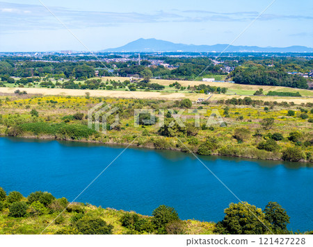 Tone River and Mount Tsukuba (Ibaraki Prefecture) 121427228