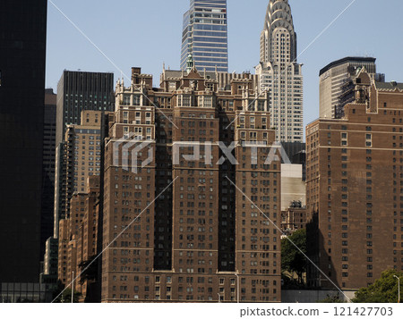 new york manhattan view from East river 121427703