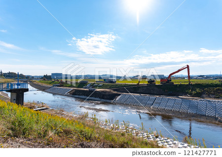 Scenery of river construction 121427771