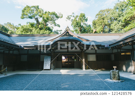 [Ise Shrine Geku] Historical building 121428576