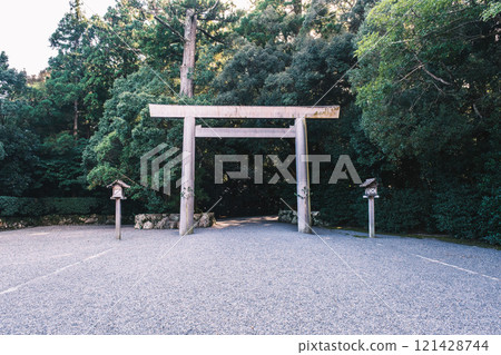 [Ise Shrine Geku] Large torii gate 121428744