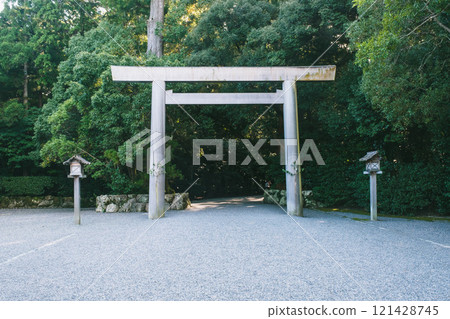 [Ise Shrine Geku] Large torii gate 121428745