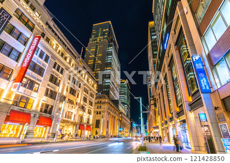 Tokyo cityscape in Japan, overlooking Eve Mitsukoshi, Edo Sakura Street, Sumitomo Mitsui Trust Bank, etc. (24th) Tokyo cityscape in Japan, overlooking Eve Mitsukoshi, Edo Sakura Street, Sumitomo Mitsui Trust Bank, etc. (24th) 121428850