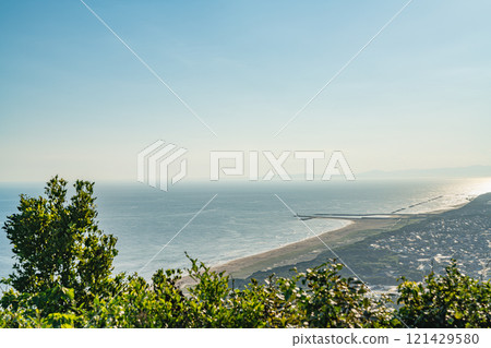 View of Tahara City from Akabane Observatory (Aichi Prefecture) 121429580