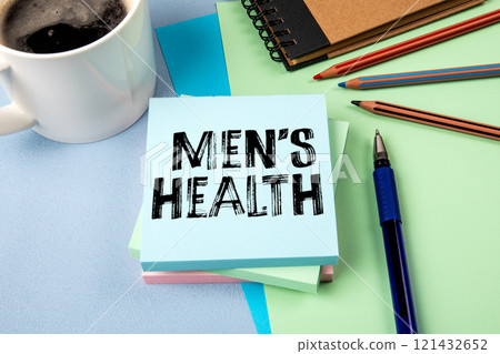 MEN'S HEALTH. Notepad with text on office table 121432652