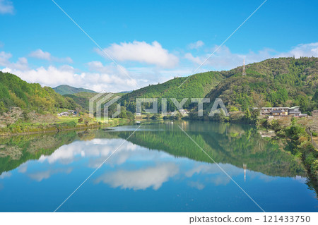 [Shimanto River] Location: Iechi River, Shimanto Town, Takaoka District, Kochi Prefecture 121433750