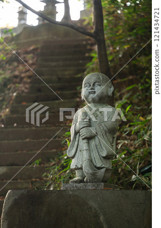 Jizo and the stairs 121434721
