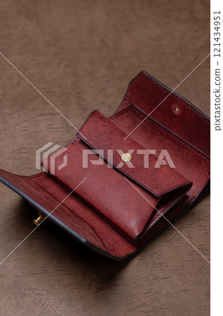 打開皮革皮夾酒紅色 打開皮革皮夾酒紅色 121434951