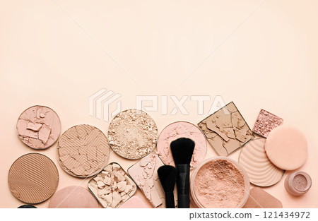 Varieties of face powders and foundations for perfect complexion, basic make up products to even out and matte skin, beauty cosmetics with brushes and sponges, selective focus 121434972