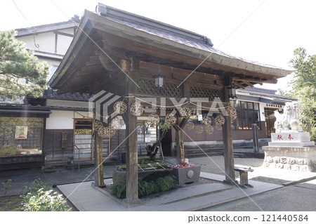 莊內神社的長總社用竹燈罩裝飾 121440584