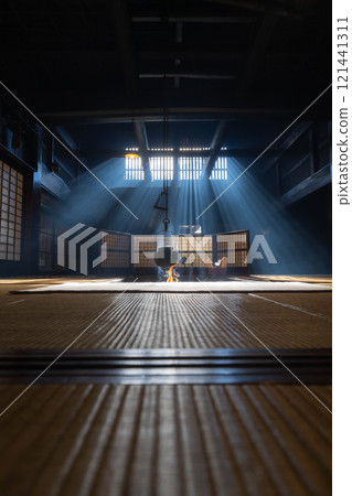 [Light beam material] A winter feature: The light beams of Okutani at Wakihonjin in Tsumago-juku [Nagano Prefecture] 121441311