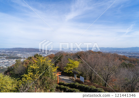 從明神山天然林展望台(明神山頂)眺望的景色 從明神山天然林展望台(明神山頂)眺望的景色 121441346