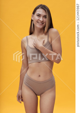 Young Woman With Perfect Figure Young Woman With Perfect Figure 121443987