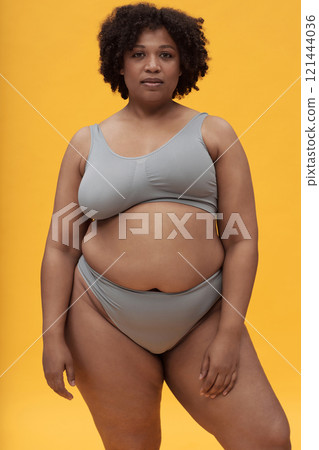 Young Woman With Beautiful Body Young Woman With Beautiful Body 121444036