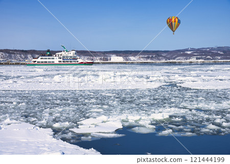 Balloons floating above the drift ice of the Sea of Okhotsk Balloons floating above the drift ice of the Sea of Okhotsk 121444199