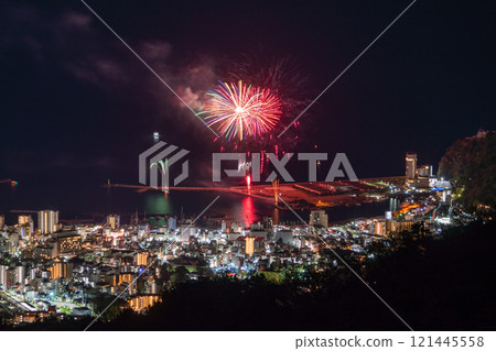 [靜岡縣]熱海煙火大會/俯瞰熱海市的夜景 121445558