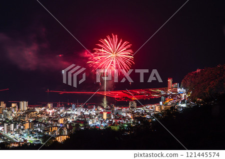 [靜岡縣]熱海煙火大會/俯瞰熱海市的夜景 121445574