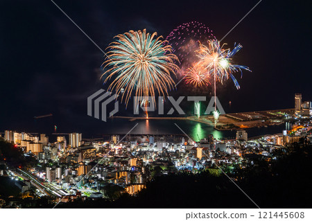 [靜岡縣]熱海煙火大會/俯瞰熱海市的夜景 121445608