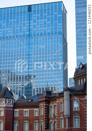 摩天大樓和東京車站的風景 摩天大樓和東京車站的風景 121446051