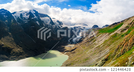 Mesmerizing Grandeur of the Pasterze Glacier, Austria s Crown Jewel Mesmerizing Grandeur of the Pasterze Glacier, Austria s Crown Jewel 121446428