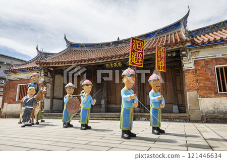 Building view of the Fongyi Academy (Wenchang Temple) in Fengshan of Kaohsiung, Taiwan. The Academy worshiped Wenchang Dijun. 121446634