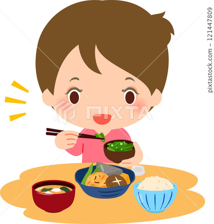 微笑的女人吃蔬菜為主的日本料理 121447809