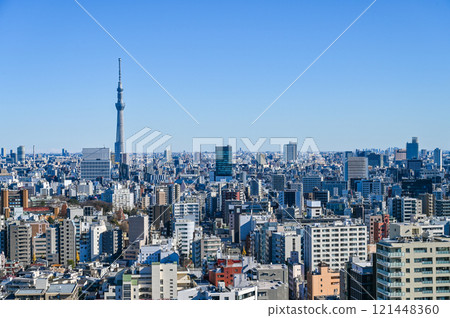 東京城市景觀與天空樹 121448360