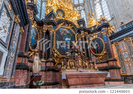 Basilica Sainte-marie-madeleine of Saint-maximin-la-sainte-baume, France 121448603