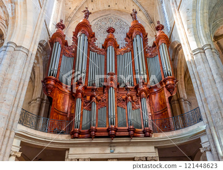 Basilica Sainte-marie-madeleine of Saint-maximin-la-sainte-baume, France 121448623