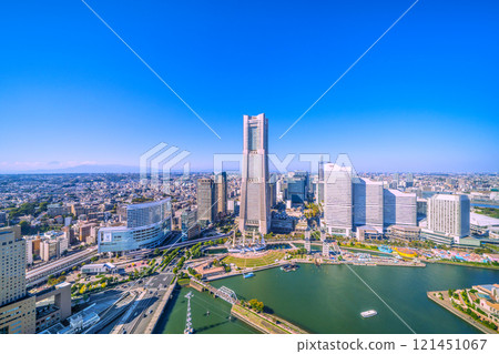 Yokohama cityscape in Japan, with views of the Nippon Maru with full sails, Mount Fuji, Sakuragicho Station, Yokohama Landmark Tower, etc. (3rd) Yokohama cityscape in Japan, with views of the Nippon Maru with full sails, Mount Fuji, Sakuragicho Station, Yokohama Landmark Tower, etc. (3rd) 121451067