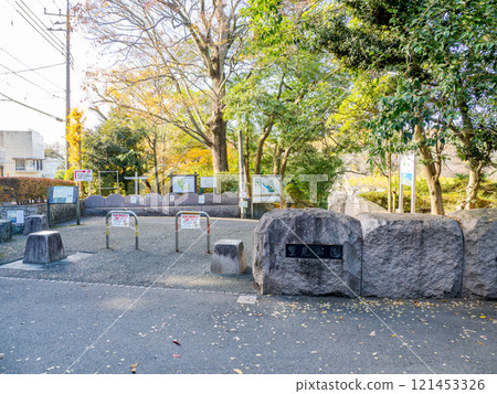 里美公園入口處的石銘牌(千葉縣市川市) 里美公園入口處的石銘牌(千葉縣市川市) 121453326