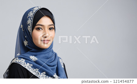 potrait of muslim woman wearing hijab potrait of muslim woman wearing hijab 121454877