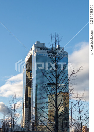 Skyscrapers in the Umekita district of Osaka 121459343
