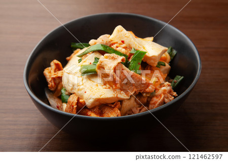 Pork Kimchi Tofu 121462597