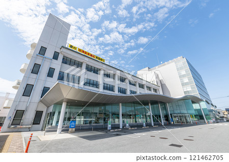 Miyoshi City Hall on a sunny day in Miyoshi City, Hiroshima Prefecture Miyoshi City Hall on a sunny day in Miyoshi City, Hiroshima Prefecture 121462705