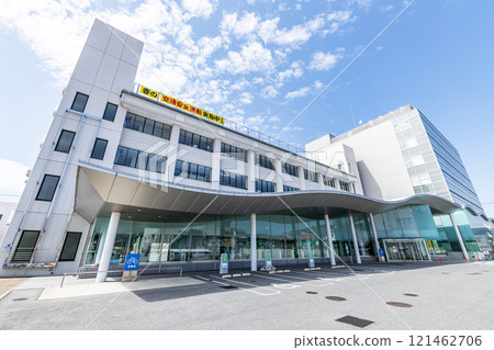 Miyoshi City Hall on a sunny day in Miyoshi City, Hiroshima Prefecture 121462706