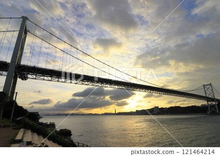 Feel the sea breeze at the Kanmon Bridge in the Kanmon Straits (Fukuoka) Feel the sea breeze at the Kanmon Bridge in the Kanmon Straits (Fukuoka) 121464214