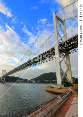 感受海風的關門海峽 關門大橋《福岡》 感受海風的關門海峽 關門大橋《福岡》 121464219