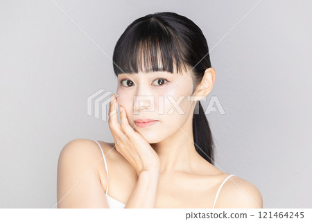 Woman skin care image 121464245