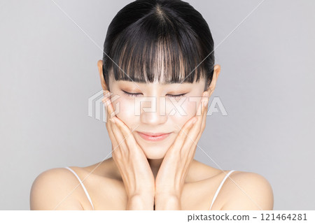 女人的皮膚護理形象 女人的皮膚護理形象 121464281