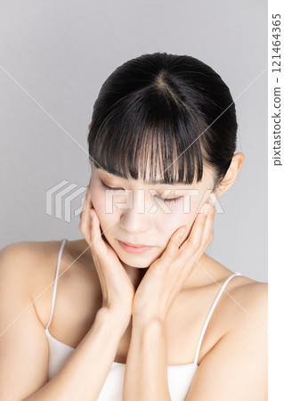 女人的皮膚護理形象 女人的皮膚護理形象 121464365