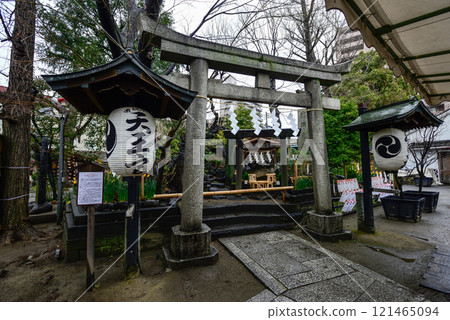 Susanoo Shrine's auspicious stone 121465094