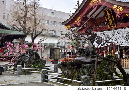 Komainu (guardian lion) at Susanoo Shrine Komainu (guardian lion) at Susanoo Shrine 121465148