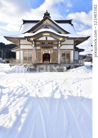 拍攝北海道八雲町落部洛部八幡宮境內的冬季風景 121465382