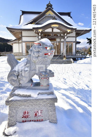 拍攝北海道八雲町落部洛部八幡宮境內的冬季風景 拍攝北海道八雲町落部洛部八幡宮境內的冬季風景 121465403