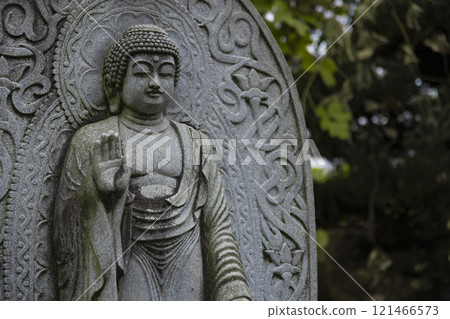 Shaka Nyorai at Shofukuji Temple on Mount Kongo [Traditional Image] 121466573