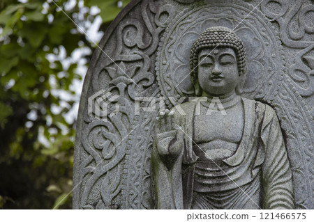 Shaka Nyorai at Shofukuji Temple on Mount Kongo [Traditional Image] 121466575