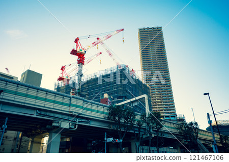 東京都高速和建設中的塔式起重機 2024.11 A-3 強調暖色和冷色 121467106
